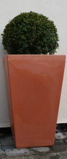 Cambridge Tall Garden Planter - Terracotta